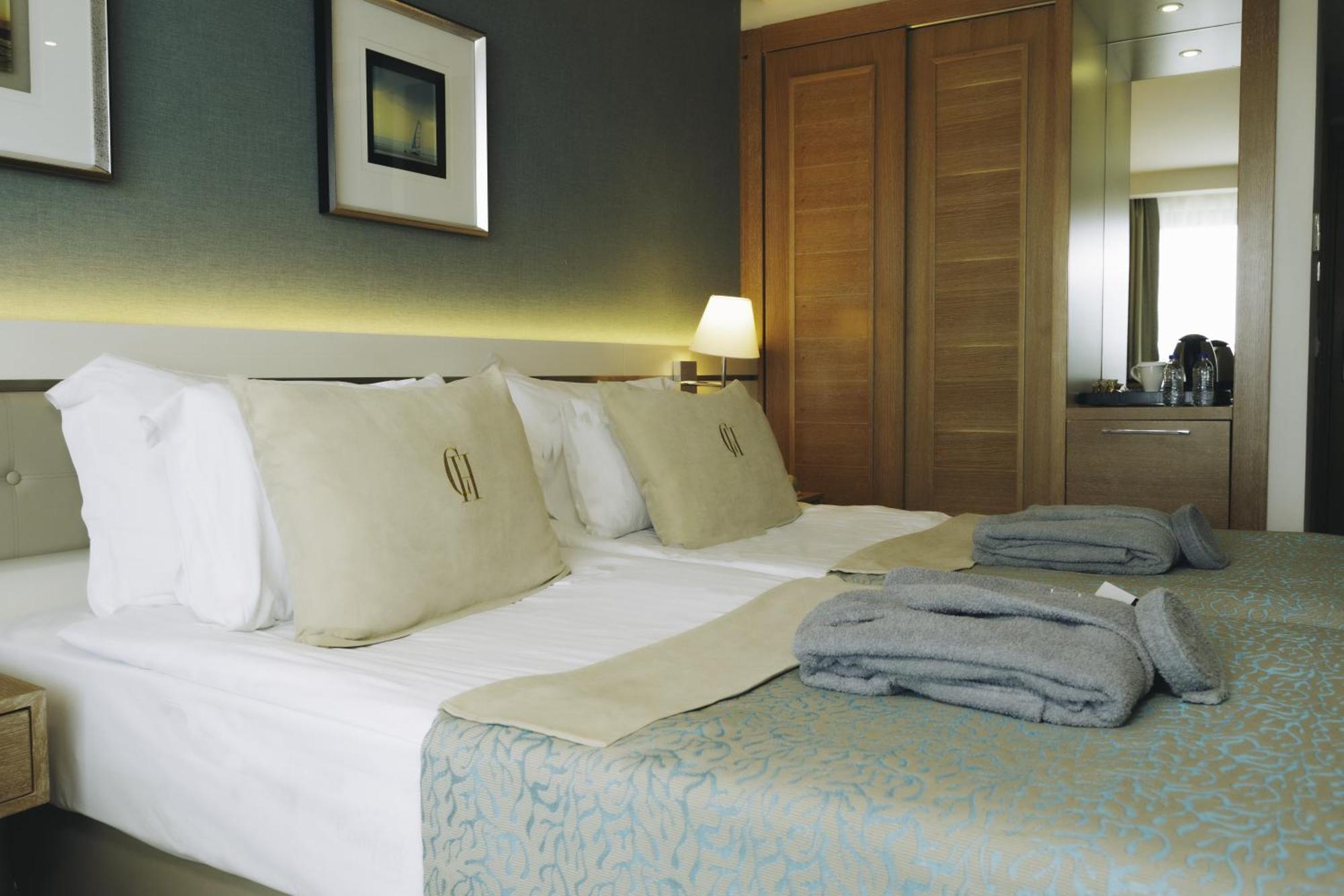 Castival Hotel Side Luaran gambar